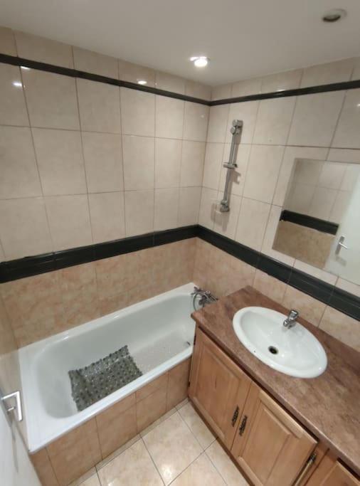 Апартаменти Duplex Cosy Ґонесс Екстер'єр фото